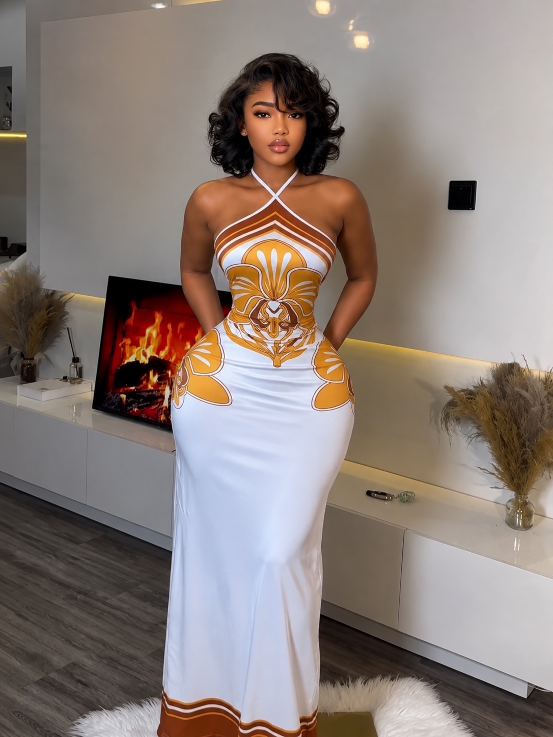 Robe longue dos nu à motifs